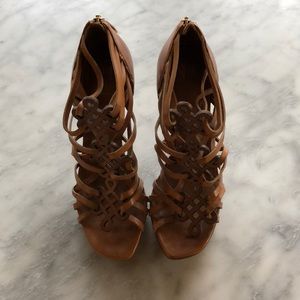 Diane von Furstenberg leather pumps